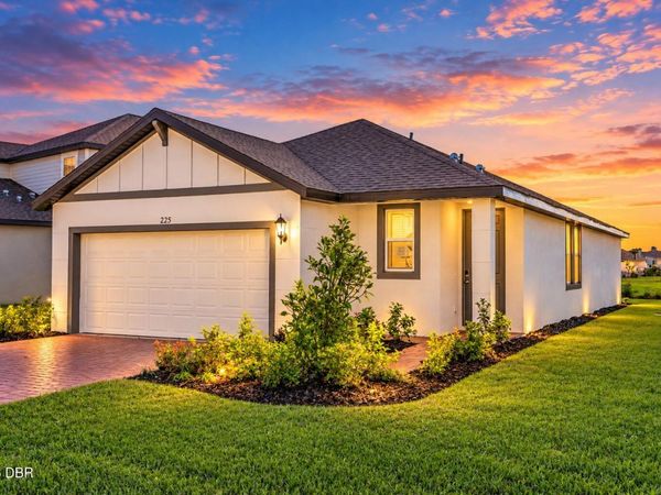 225 Links Terrace Boulevard, Daytona Beach, FL 32124