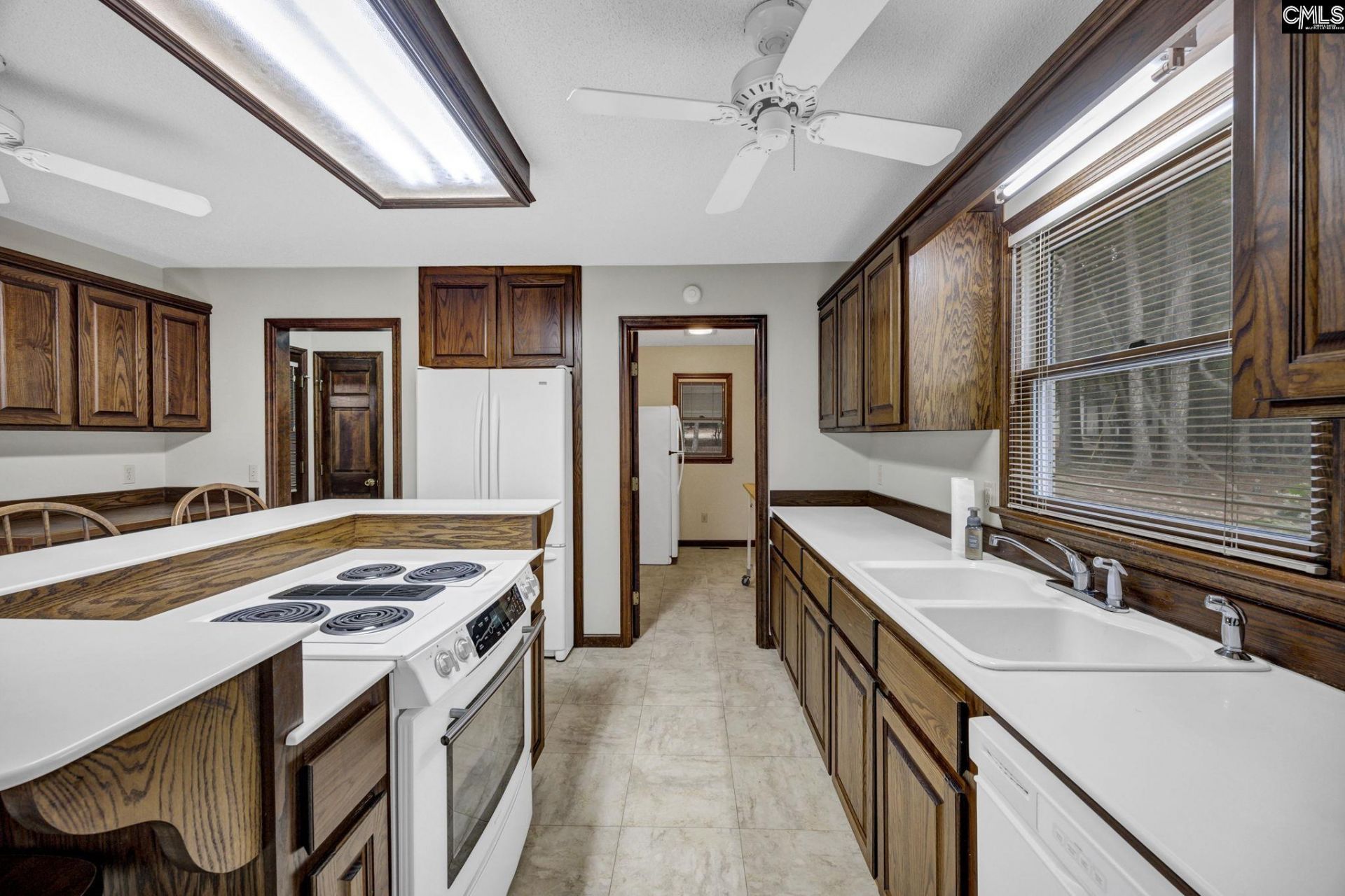 1140 Riddle Road  Photo 15