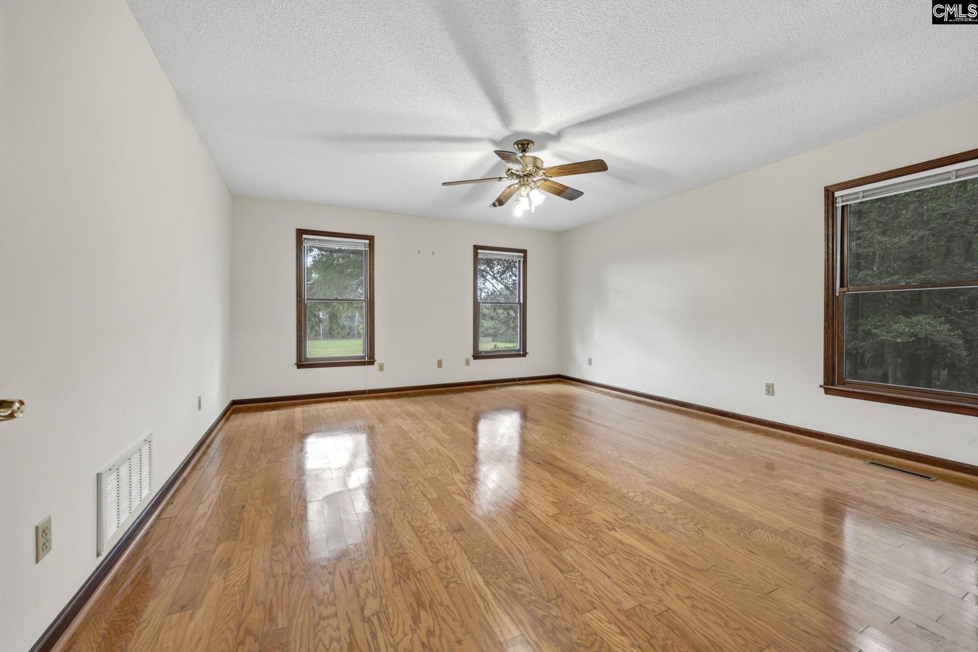 1140 Riddle Road  Photo 19