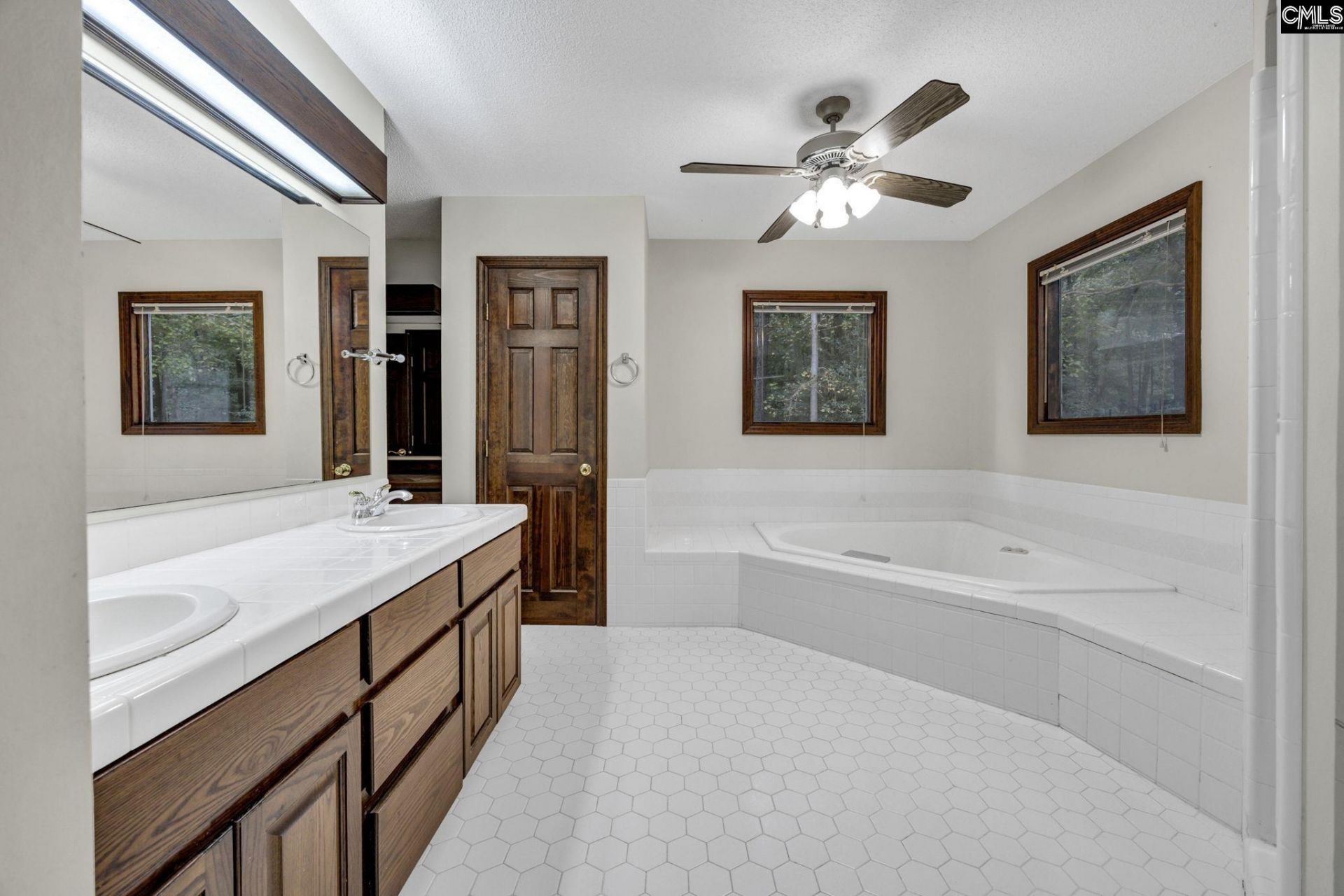 1140 Riddle Road  Photo 22