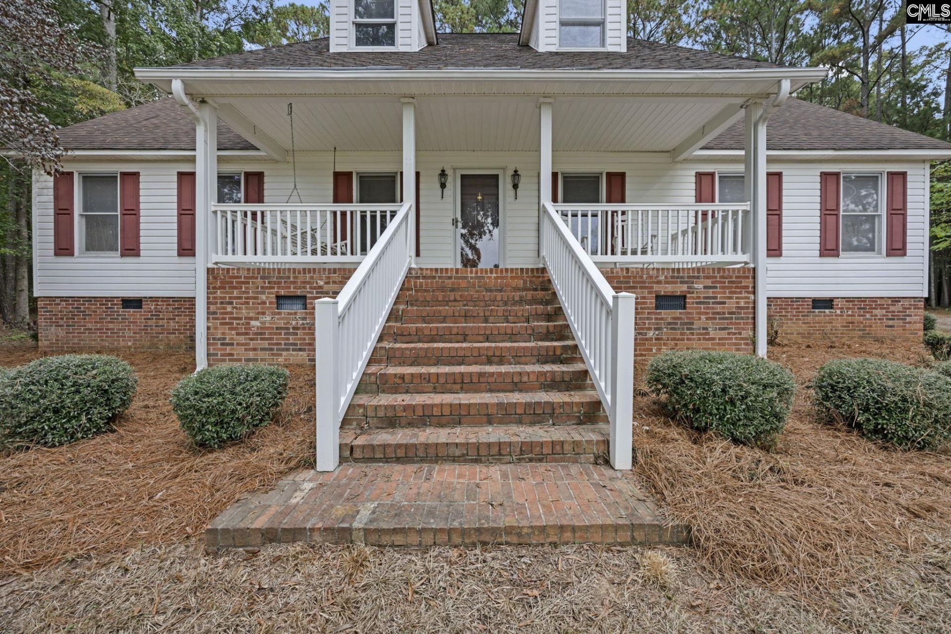 1140 Riddle Road  Photo 5