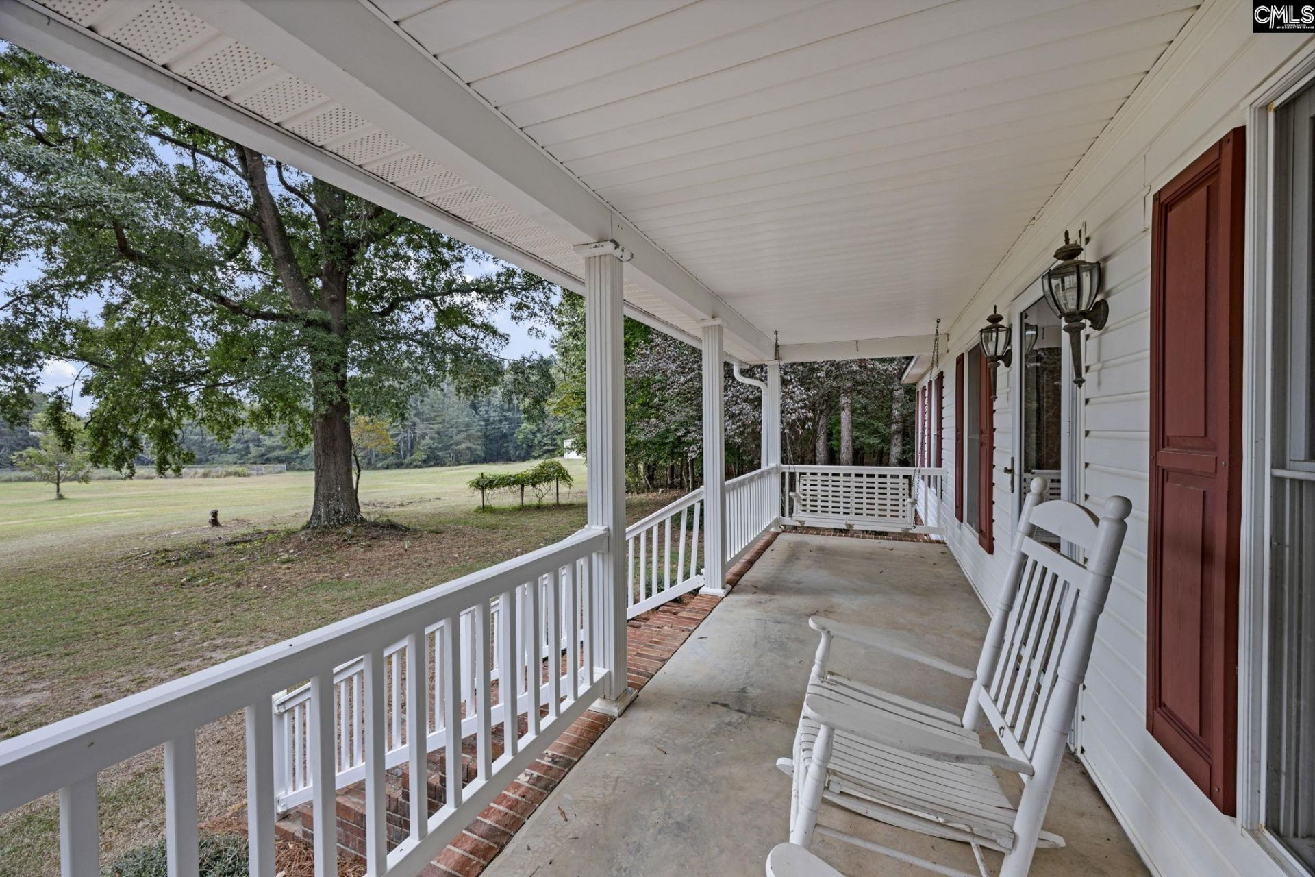 1140 Riddle Road  Photo 7