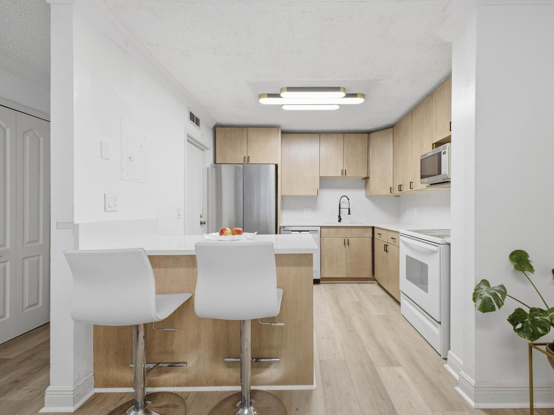 2101 S Ocean, Unit 202, Hollywood, FL 33019 Photo