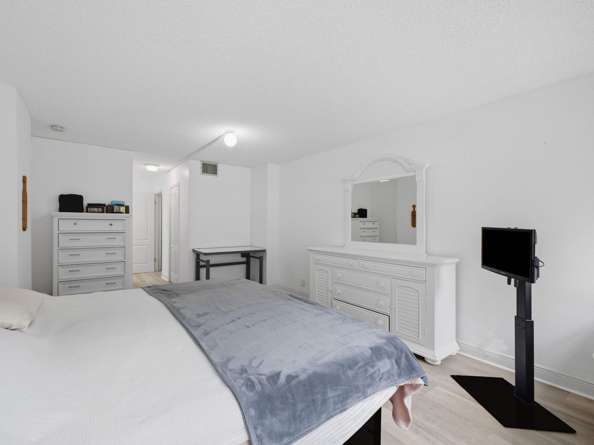 2101 S Ocean, Unit 202, Hollywood, FL 33019 Photo