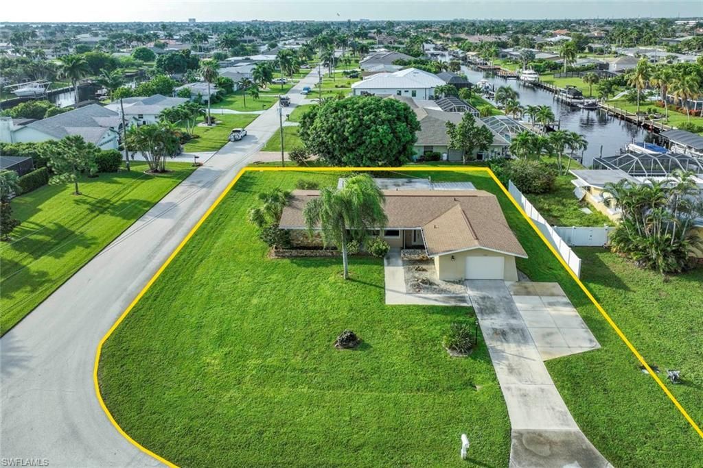 1814 Cornwallis Pkwy, Cape Coral, FL 33904 Photo