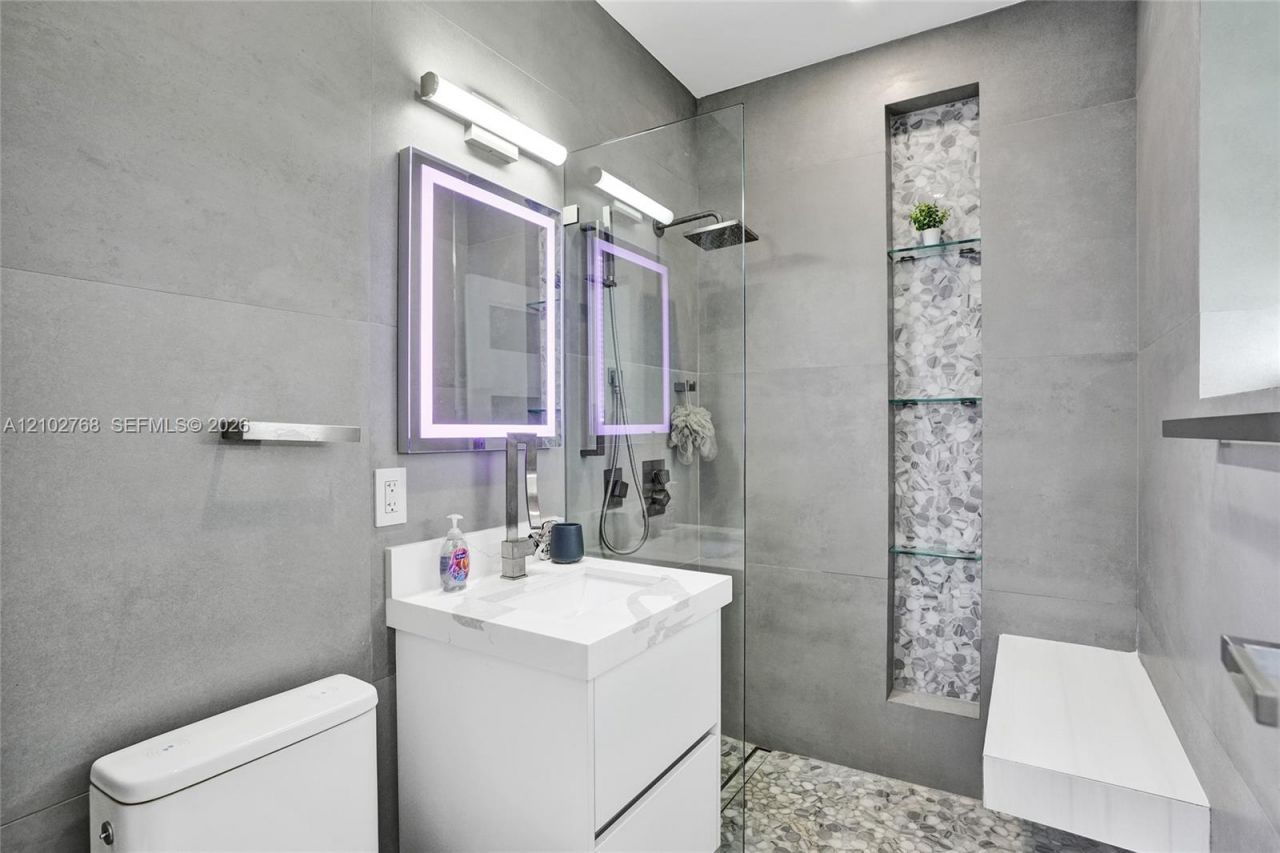 7640 Bayside Ln , Miami Beach, FL 33141 Photo