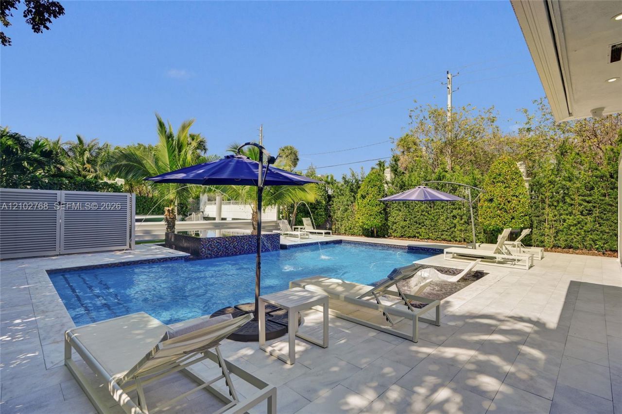 7640 Bayside Ln , Miami Beach, FL 33141 Photo
