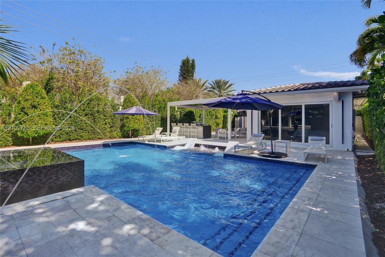 7640 Bayside Ln , Miami Beach, FL 33141 Photo