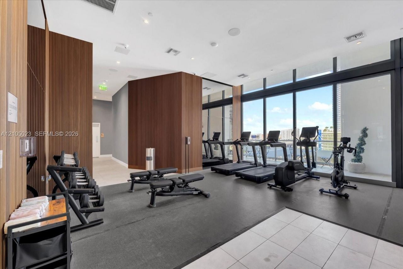239 SW 9th St , Unit 1603, Miami, FL 33130 Photo