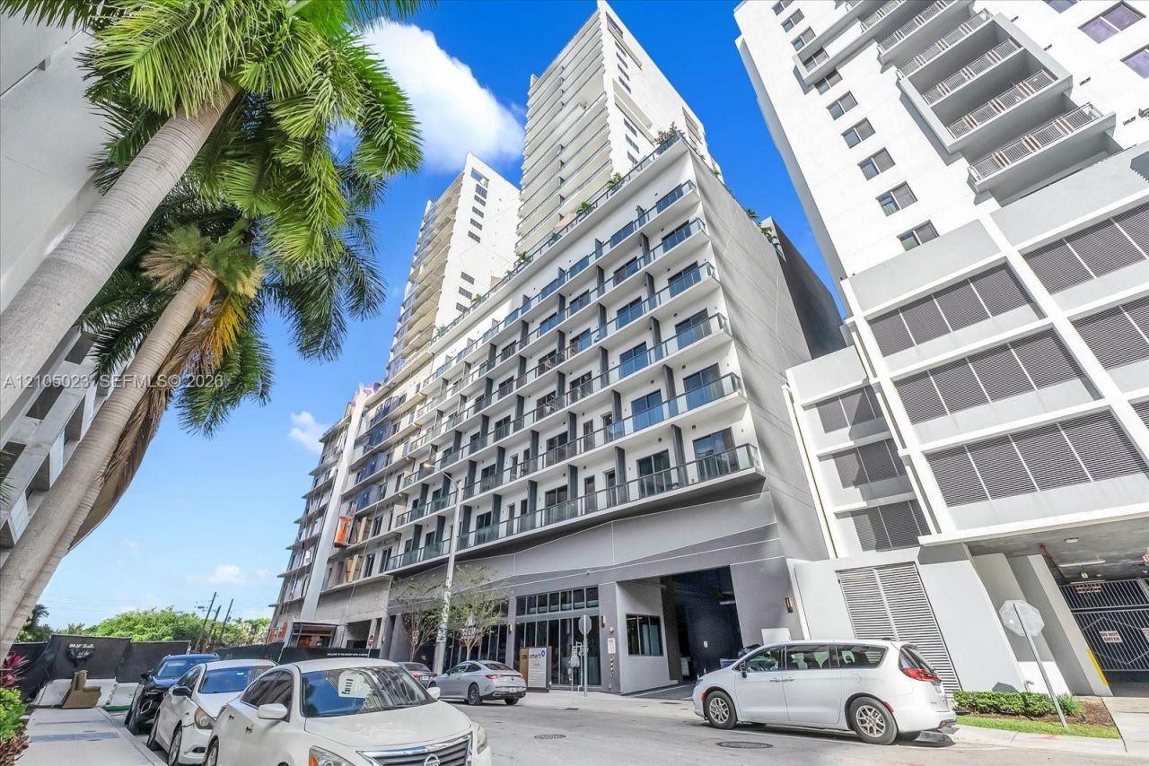 239 SW 9th St , Unit 1603, Miami, FL 33130 Photo