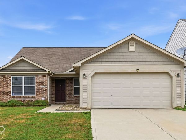 10182 Morning Light Drive, Avon, IN 46123
