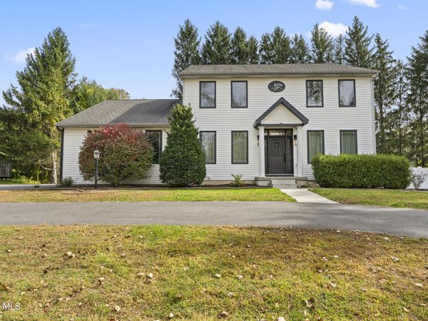 1 Pinecrest Drive, Niskayuna, NY 12309