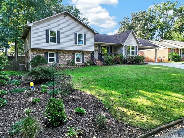 1002 55th Avenue E, Tuscaloosa, AL 35404