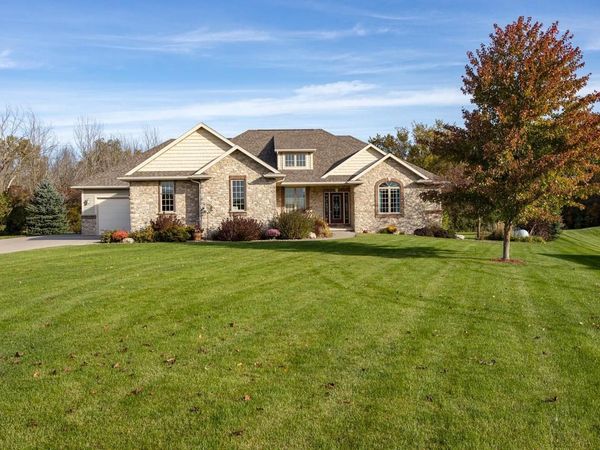 W2244 SECLUDED COURT, Kaukauna, WI 54130