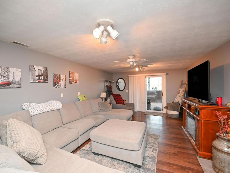 447 Edgefield Drive , Marion, OH 43302 Photo 24
