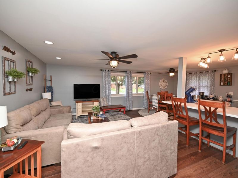 447 Edgefield Drive , Marion, OH 43302 Photo 6