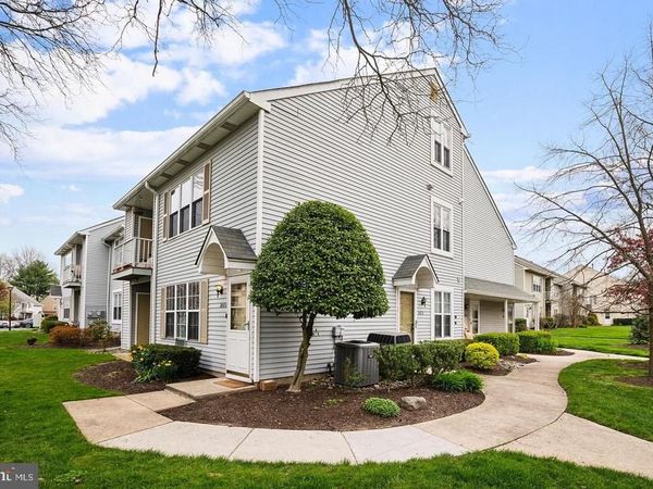 207 SEDGEFIELD DRIVE, MOUNT LAUREL, NJ 08054