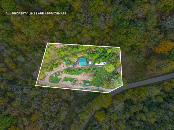1330 Rock Bridge Rd, Bethpage, TN 37022