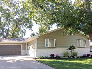 6031 Skylark Lane, Lincoln, NE 68516