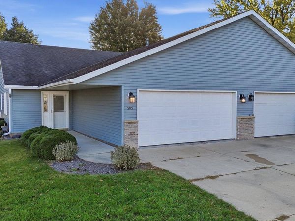 585 Zumbrota Avenue , Zumbrota, MN 55992