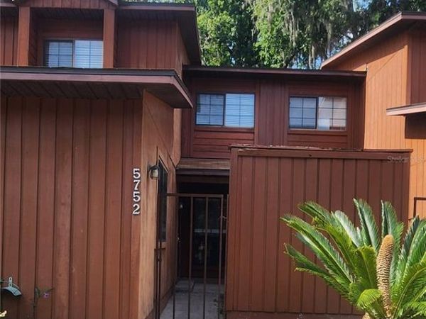 5752 SW 8TH PLACE , GAINESVILLE, FL 32608