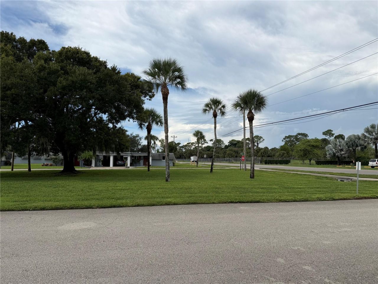 358 Easton Court , Lehigh Acres, FL 33936 Photo