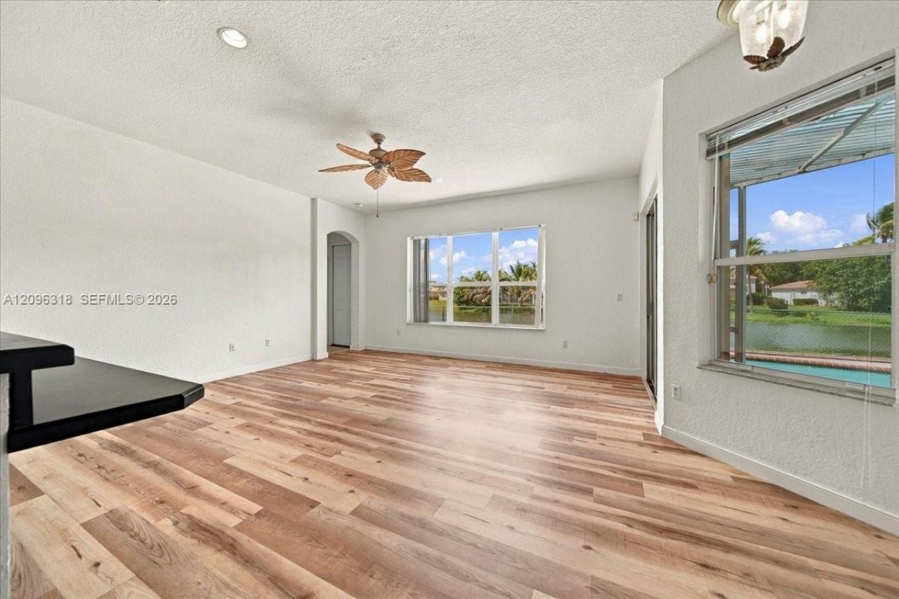 2032 SW 118th Ave, Miramar, FL 33025 Photo