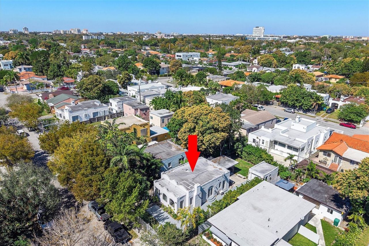 2231 SW 17th St , Miami, FL 33145 Photo