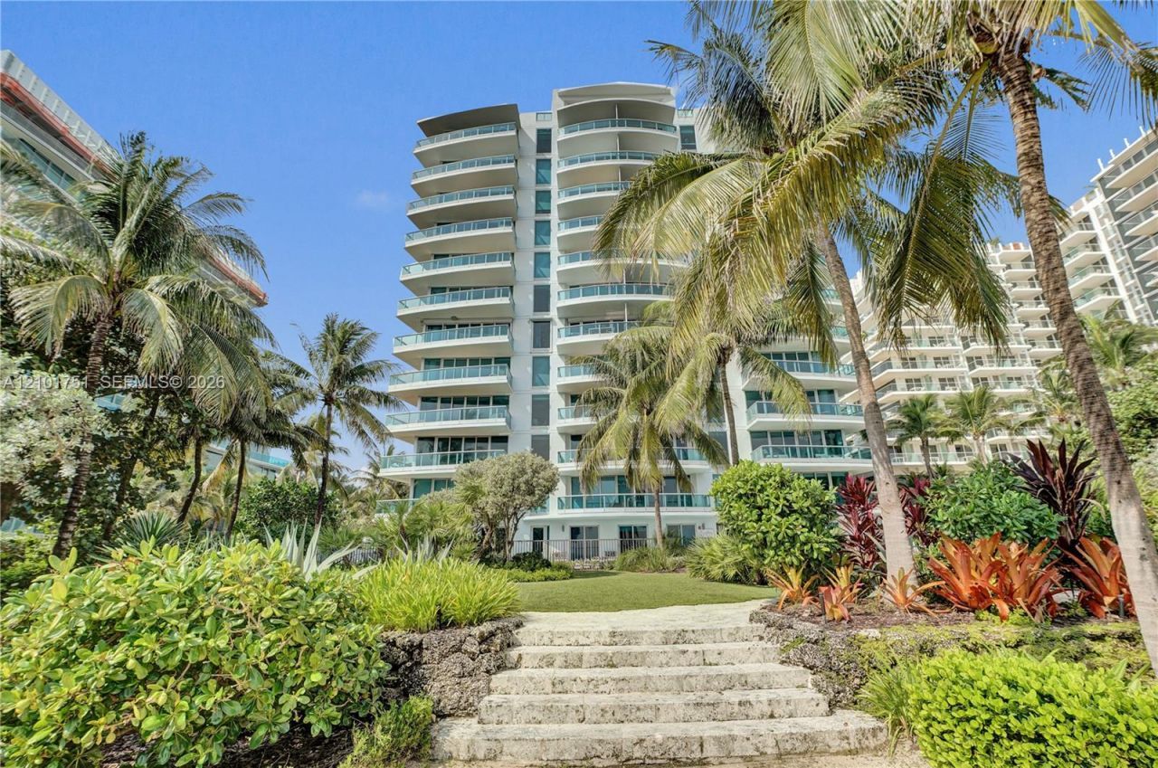 9401 Collins Ave, Unit 305, Surfside, FL 33154 Photo
