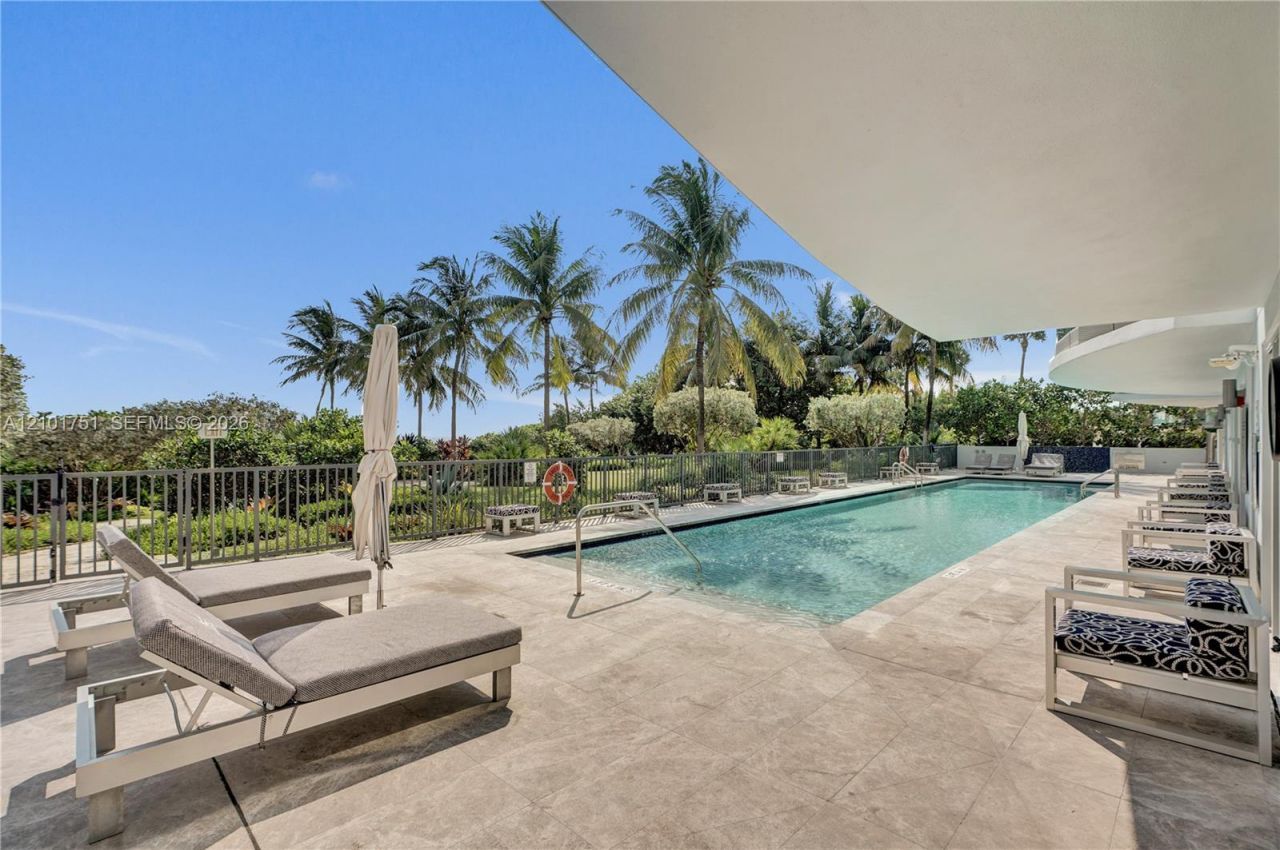 9401 Collins Ave, Unit 305, Surfside, FL 33154 Photo