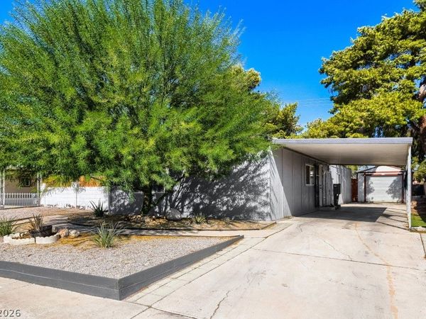 5422 N Sir Richard Drive , Las Vegas, NV 89110