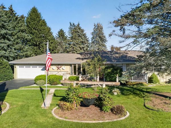4303 E Parke Ridge LANE, Sheboygan, WI 53083