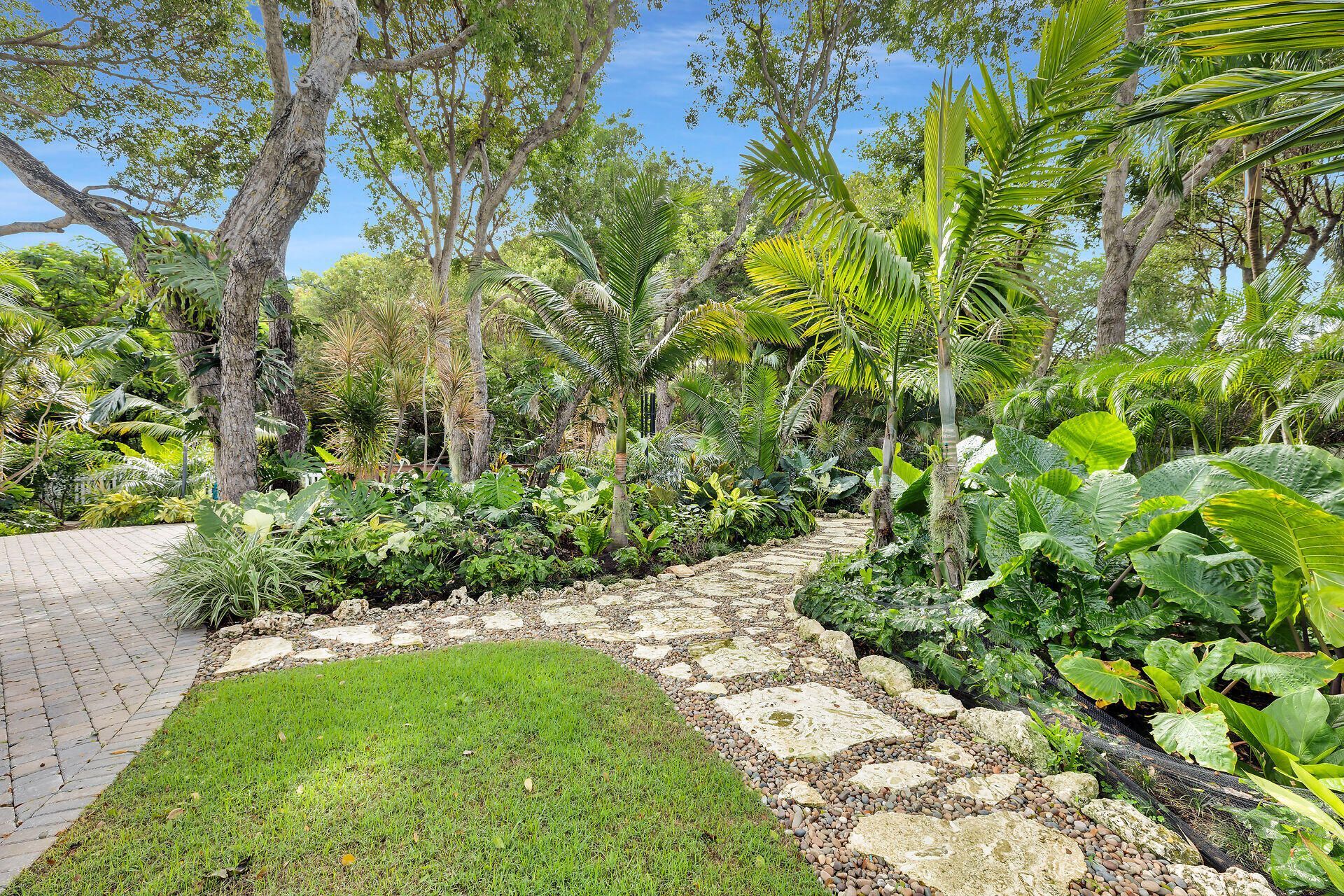 62 Sunset Road, Key Largo, FL 33037 Photo