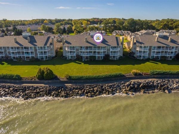 2972 Whispering Shores Drive, Vermilion, OH 44089