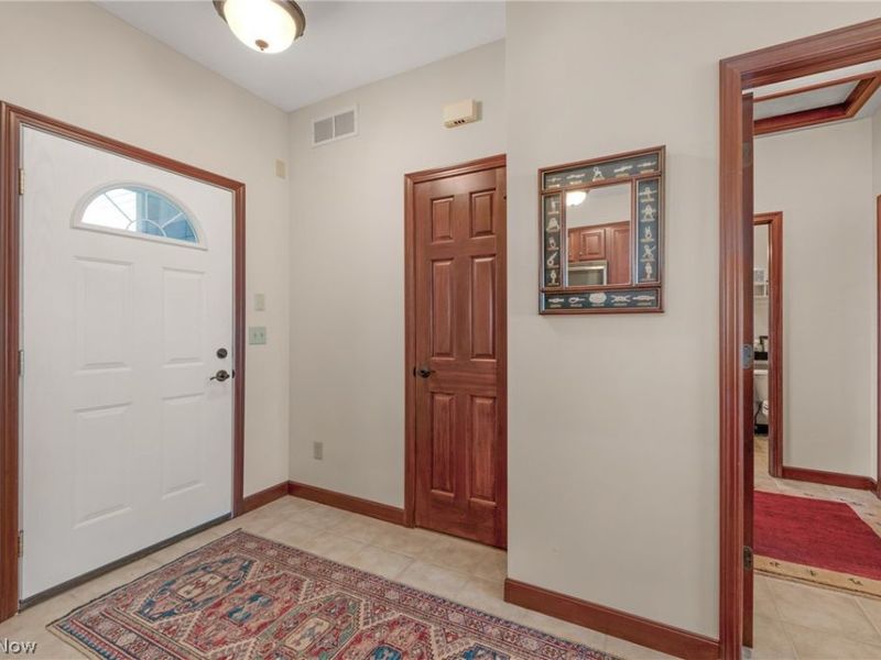 2972 Whispering Shores Drive, Vermilion, OH 44089 Photo 4