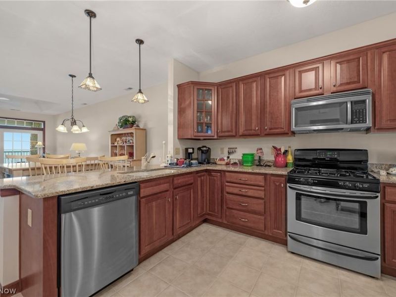 2972 Whispering Shores Drive, Vermilion, OH 44089 Photo 7