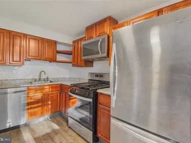 913 MAPLE AVENUE, GLENOLDEN, PA 19036