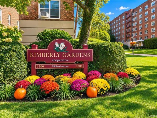 1300 Midland Avenue, Unit C26, Yonkers, NY 10704