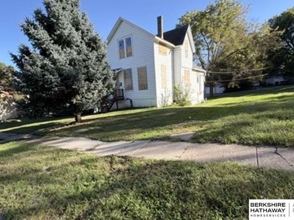 4623 Izard Street, Omaha, NE 68132