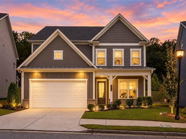 1818 Sanford Drive NW, Atlanta, GA 30318