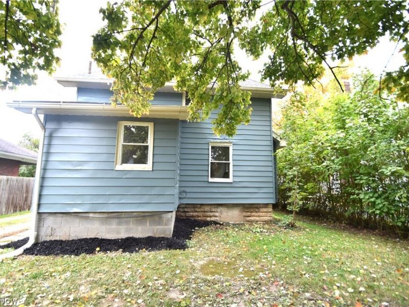 637 Woodbine Avenue SE, Warren, OH 44483 Photo 3