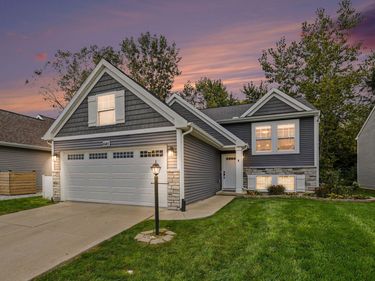 645 S Cygnet Lake Drive, Benton Harbor, MI 49022