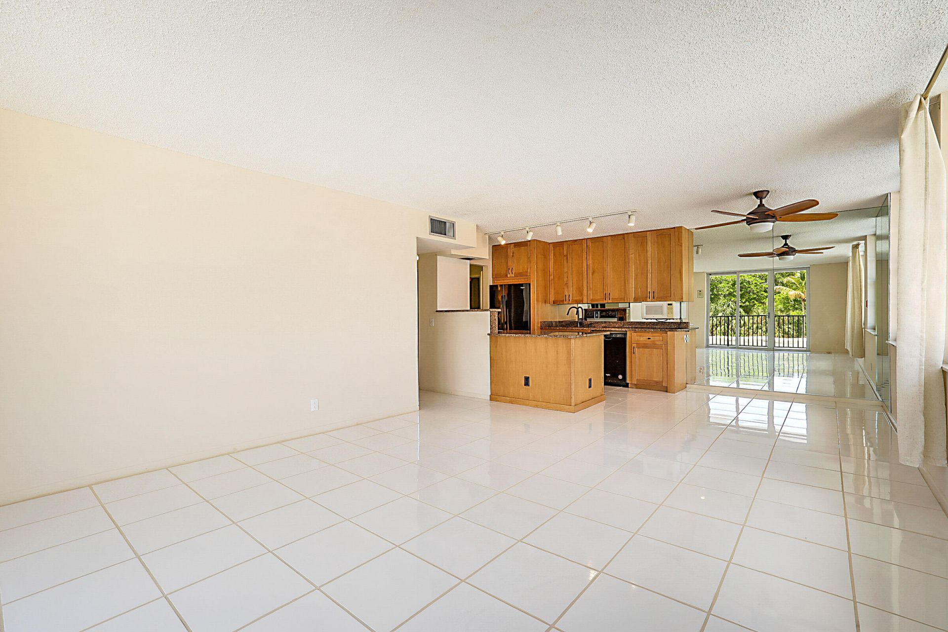 2121 N Ocean Boulevard, Unit 302E, Boca Raton, FL 33431 Photo
