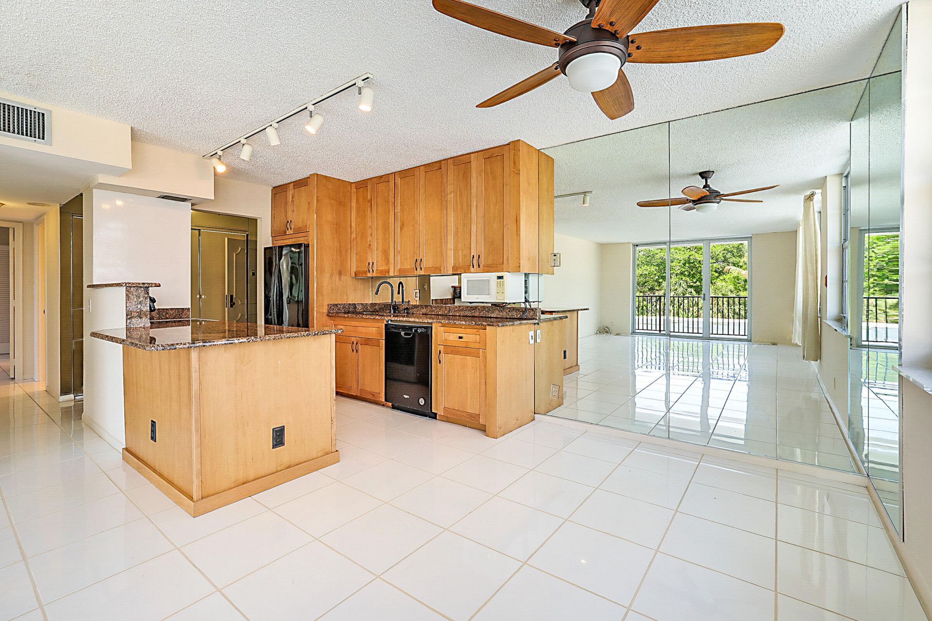2121 N Ocean Boulevard, Unit 302E, Boca Raton, FL 33431 Photo