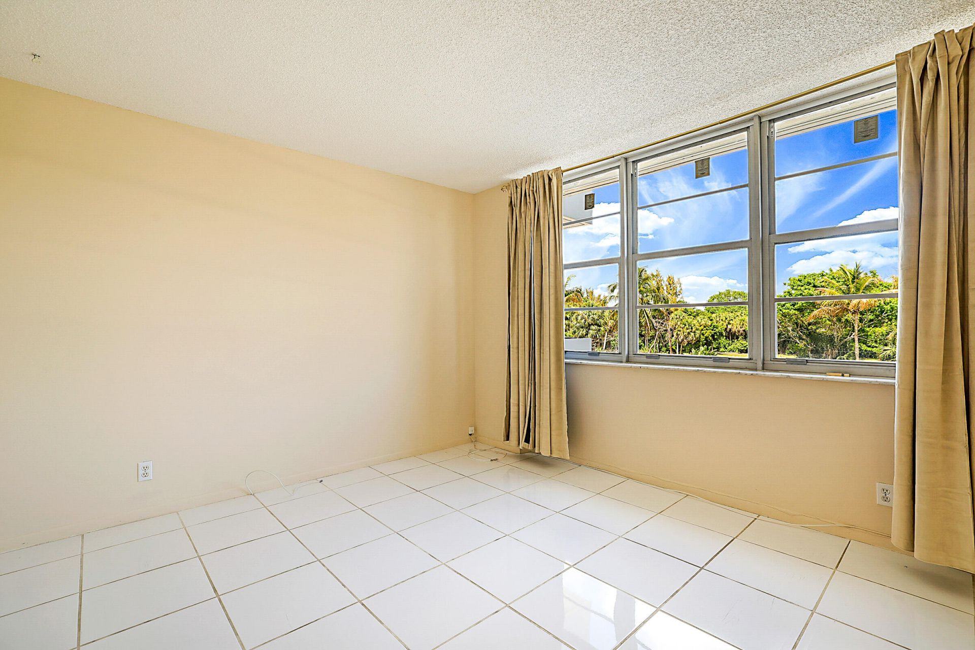 2121 N Ocean Boulevard, Unit 302E, Boca Raton, FL 33431 Photo