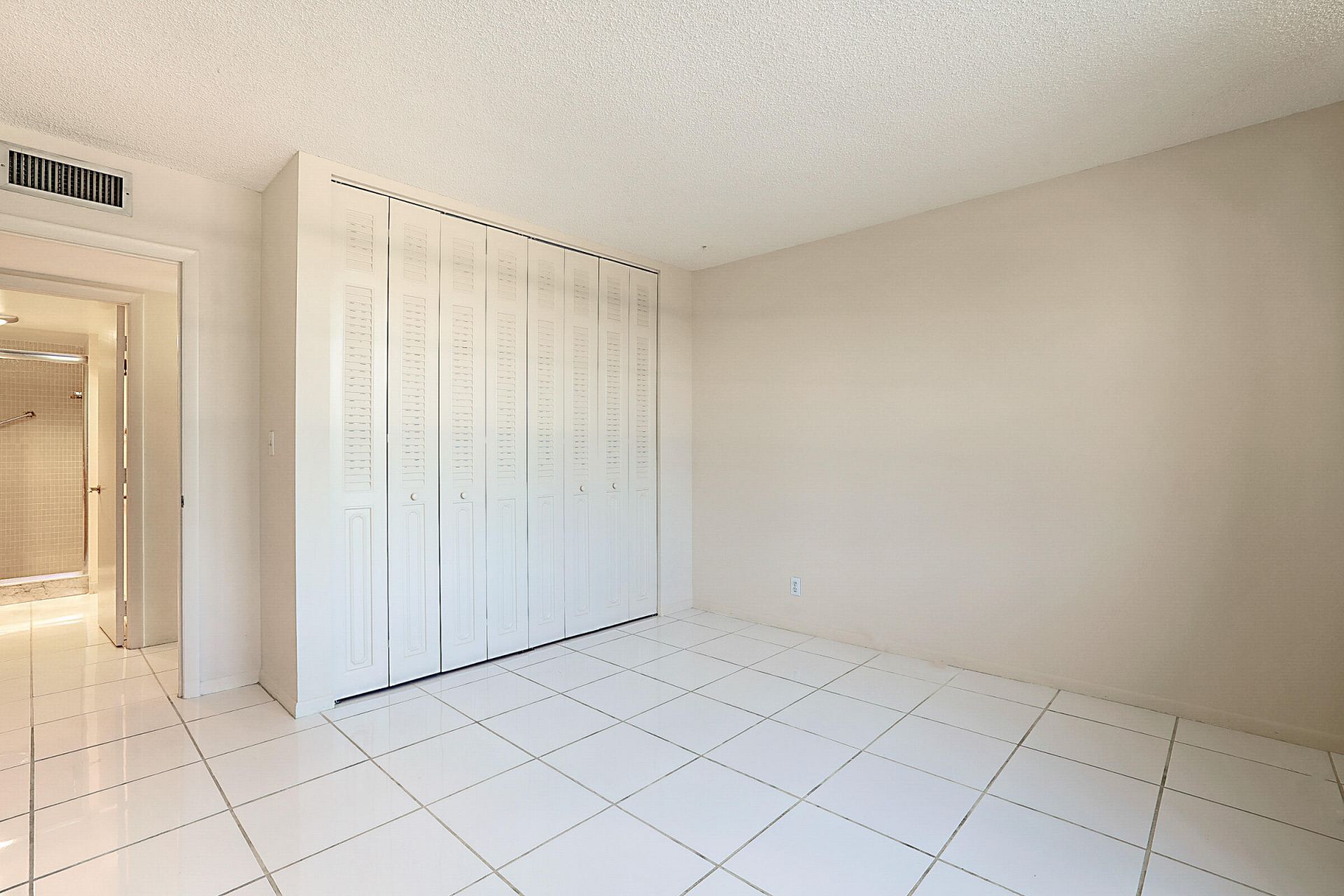 2121 N Ocean Boulevard, Unit 302E, Boca Raton, FL 33431 Photo