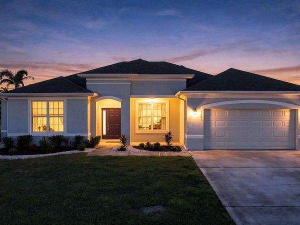 5681 NW CROTON Avenue, Port St. Lucie, FL 34986