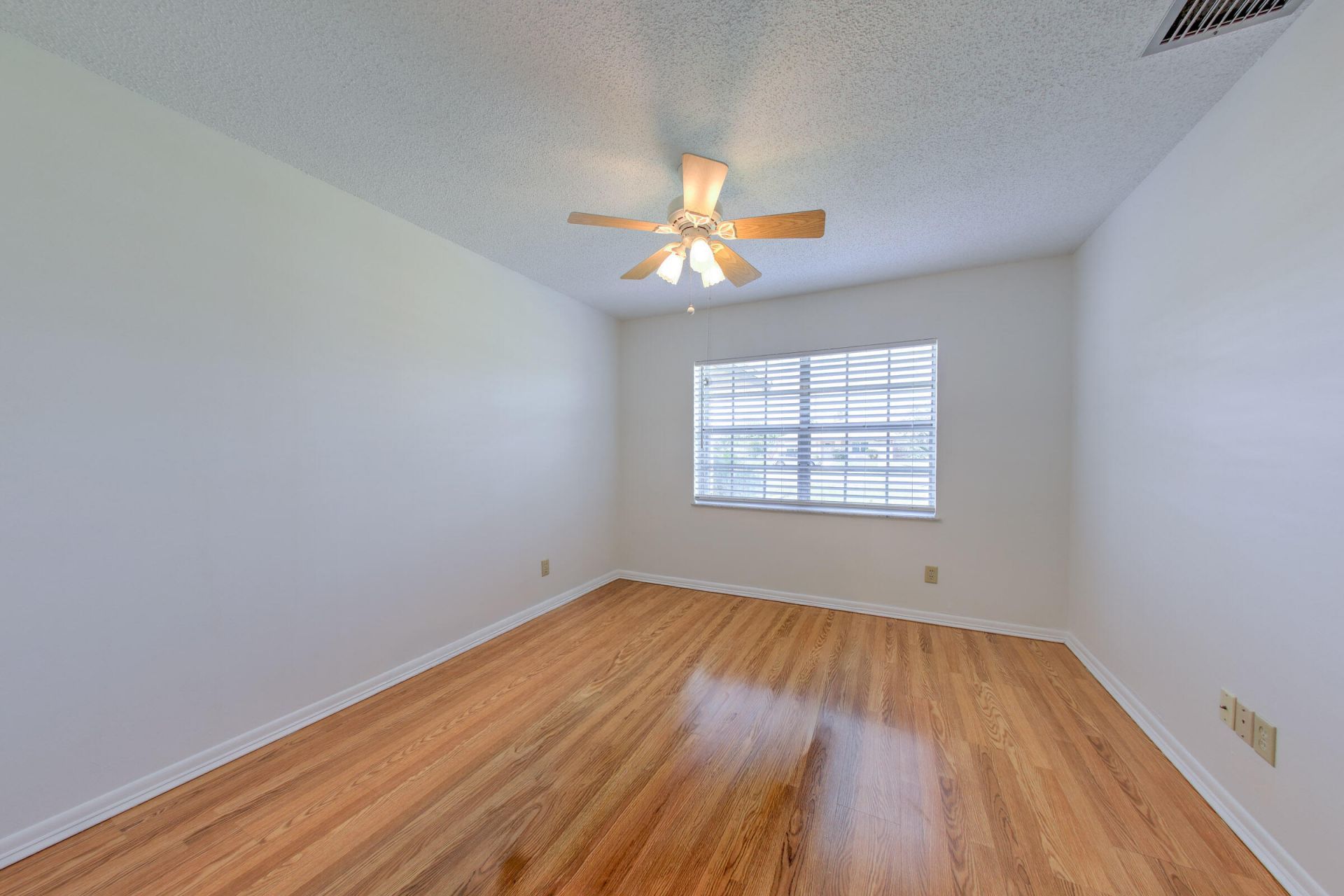 5794 Moss Court, Unit 7E, Fort Pierce, FL 34982 Photo