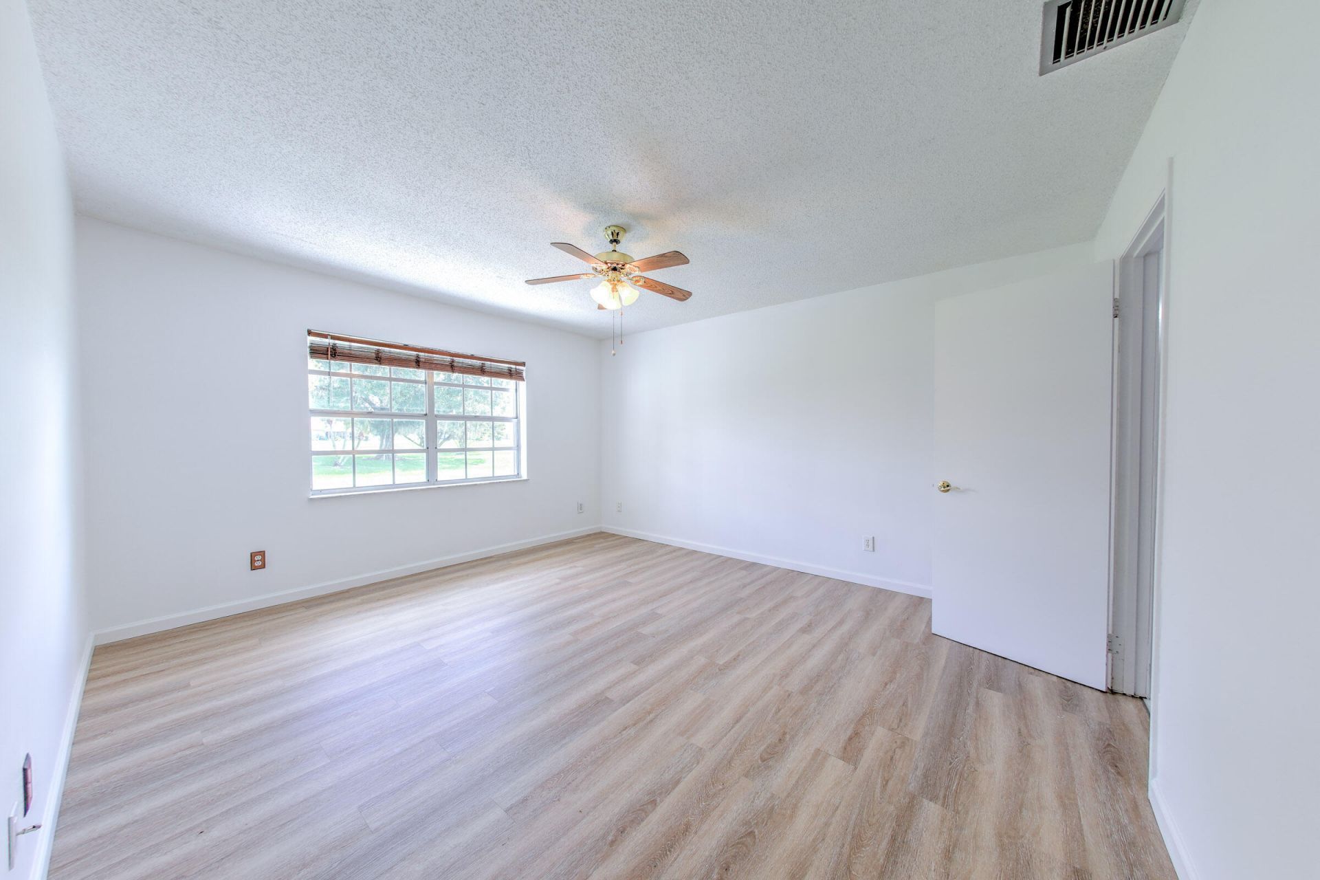 5794 Moss Court, Unit 7E, Fort Pierce, FL 34982 Photo