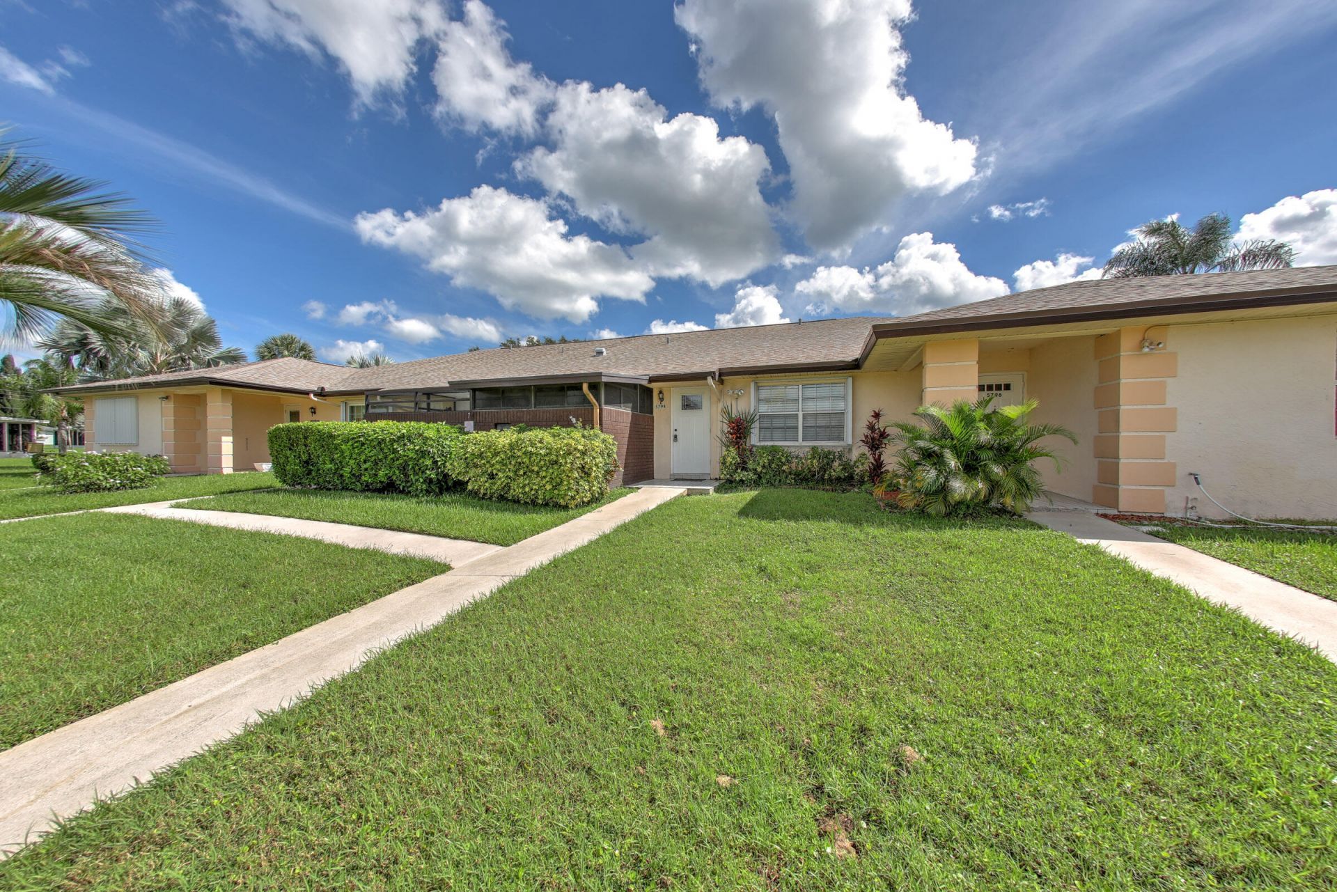 5794 Moss Court, Unit 7E, Fort Pierce, FL 34982 Photo